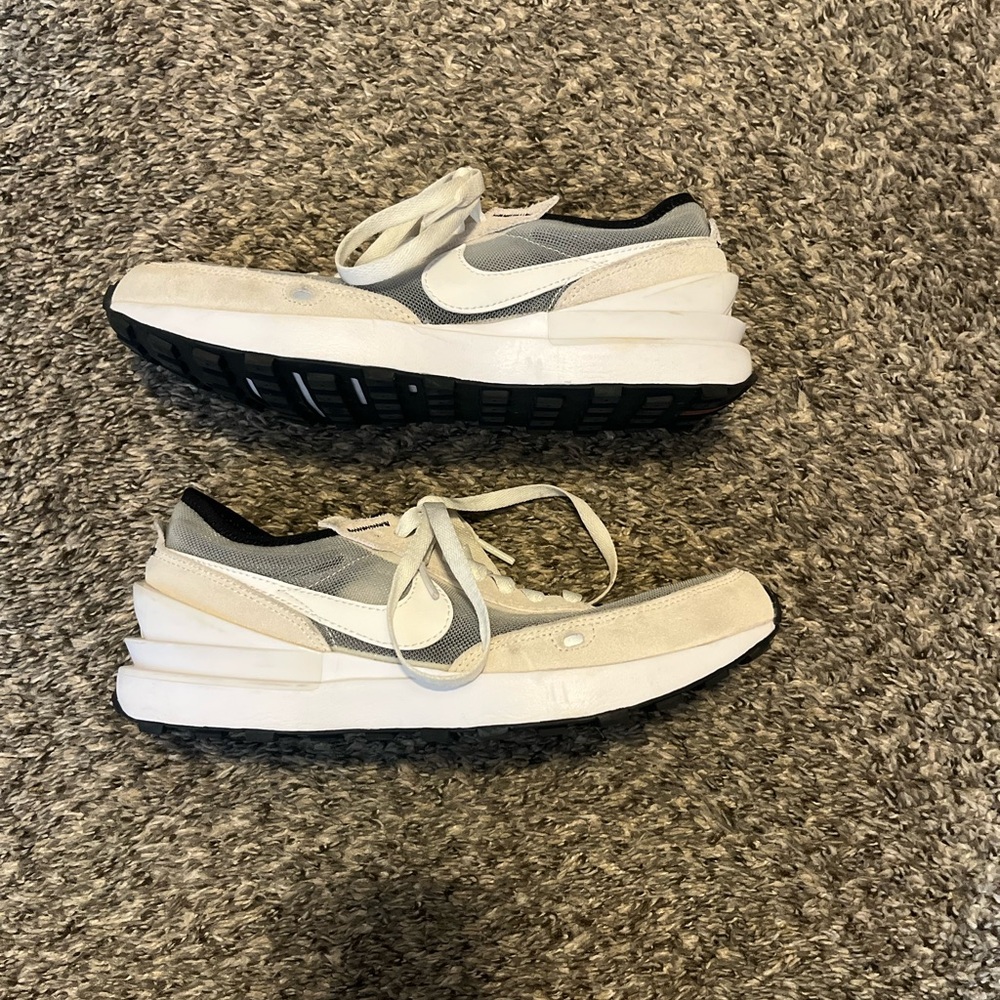 Nike tennis shoes